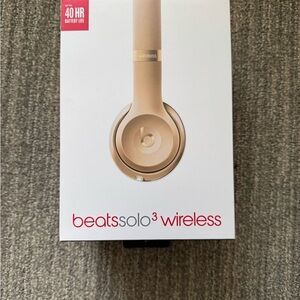 Beats by Dre Solo3 Wireless Gold Headphones
